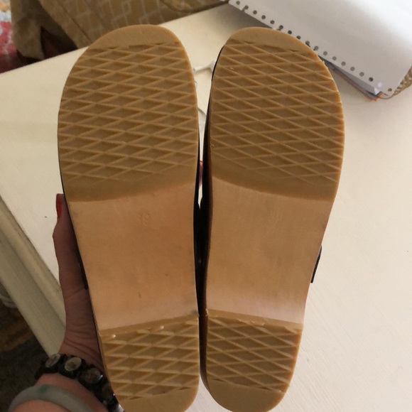 Perfect, brand new, never worn Swedish Hasbeens - Picture 5 of 5